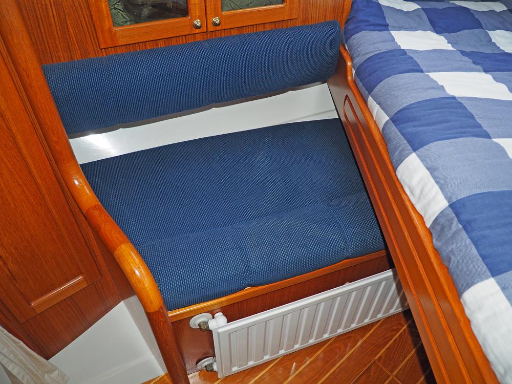Cabin en avant, H&eacute;bergements